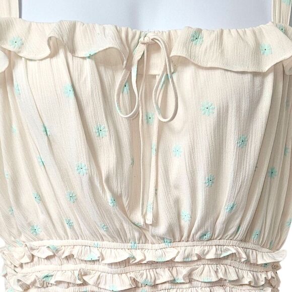 TORRID Plus Size Mini Daisy Whisper White Crinkle Gauze Shirred Bodice Dress 2X - Picture 7 of 16